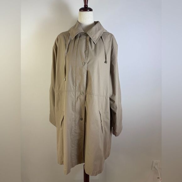 London Fog Classic Trench Coat Camel / Beige Color in Size Large - Picture 1 of 10